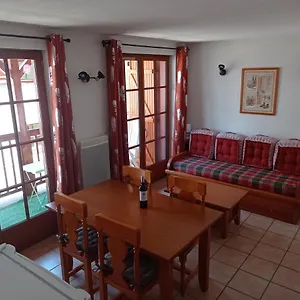  Appartement Avec Balcon Dans Résidence Calme France